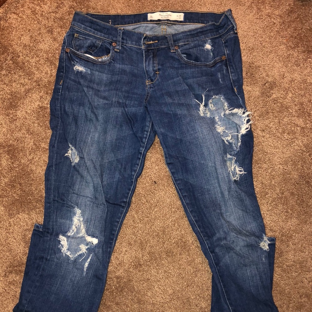 Ripped Abercrombie jeans size 6L